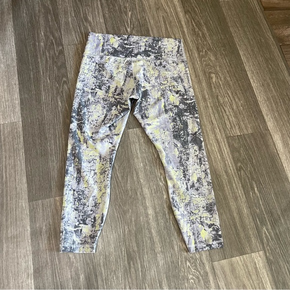 Lululemon Wunder Train High Rise Leggings - Picture 2 of 6